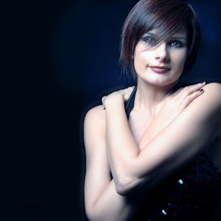 SILVIA MEZZANOTTE IN CONCERTO SILVIA MEZZANOTTE IN CONCERTO