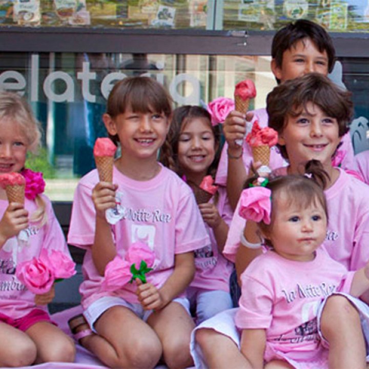 LA NOTTE ROSA DEI BAMBINI LA NOTTE ROSA DEI BAMBINI