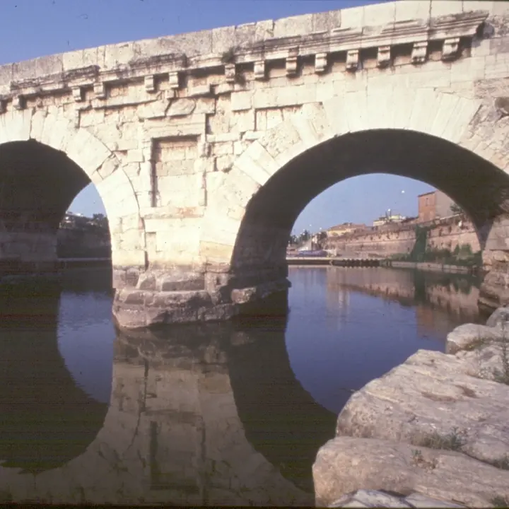 LA LEGGENDA DEL PONTE DI TIBERIO