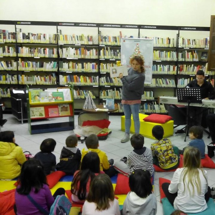 LETTURE SOTTO L'ALBERO