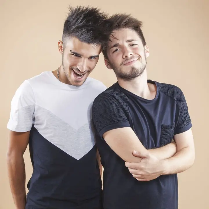 Matt & Bise sulla spiaggia di Polo Est 3.0: appuntamento con gli idoli dei teen agers Matt & Bise sulla spiaggia di Polo Est 3.0: appuntamento con gli idoli dei teen agers