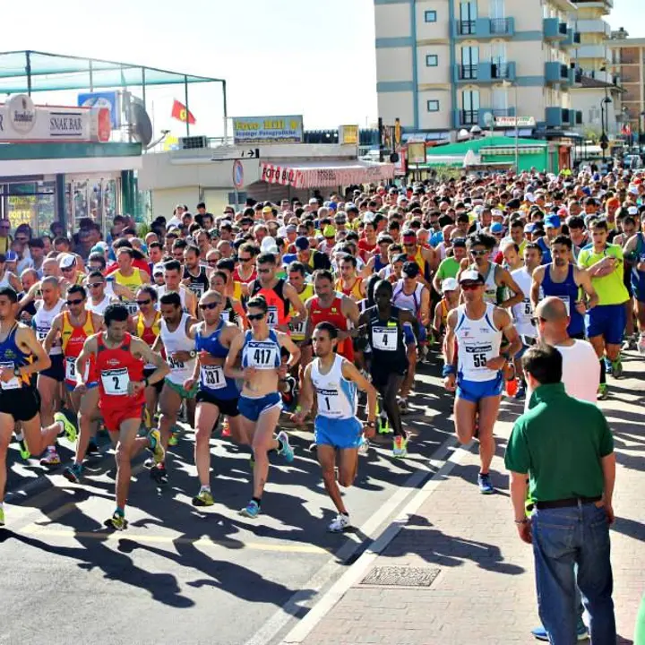 45° MARATONINA DEI LAGHI - DEMI MARATHON