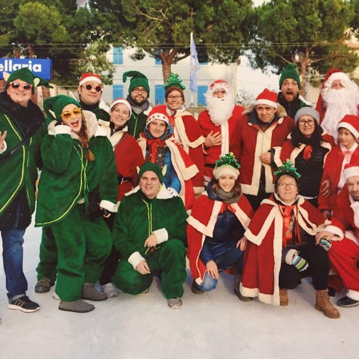 NATALE BUSSA ALLA TUA PORTA