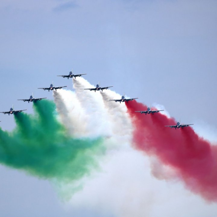 Cancellata l'esibizione delle Frecce Tricolori: "Scelta dolorosa ma di buon senso"