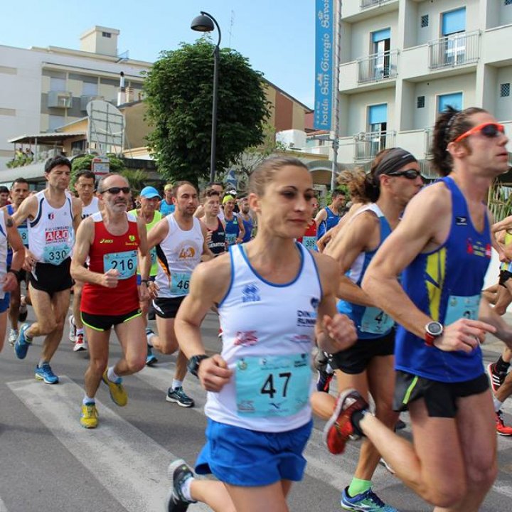 Maratonina dei Laghi: festa di sport a Bellaria Igea Marina