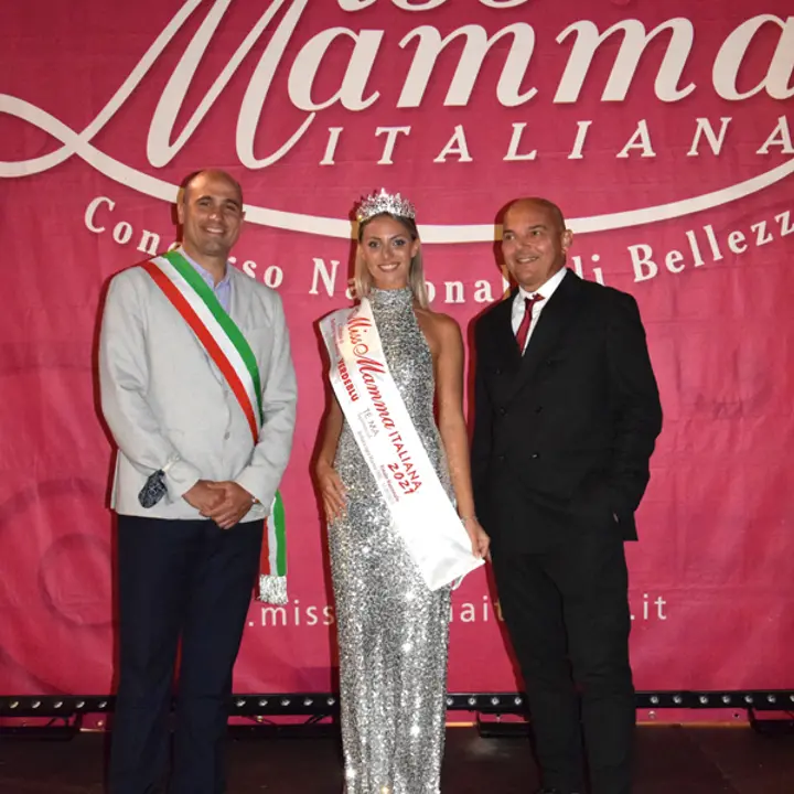 Bellezza e simpatia a Bellaria Igea Marina con "Miss Mamma Italiana 2021"