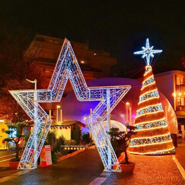 SNOW GLOBE E REALTA' VIRTUALE