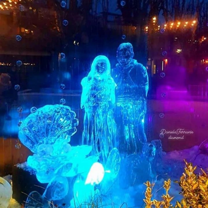 PRESEPE DI GHIACCIO PRESEPE DI GHIACCIO