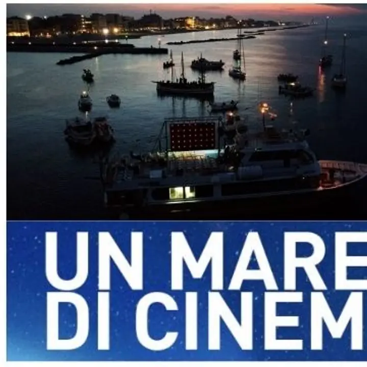 UN MARE DI CINEMA: successo del drive-in nautico