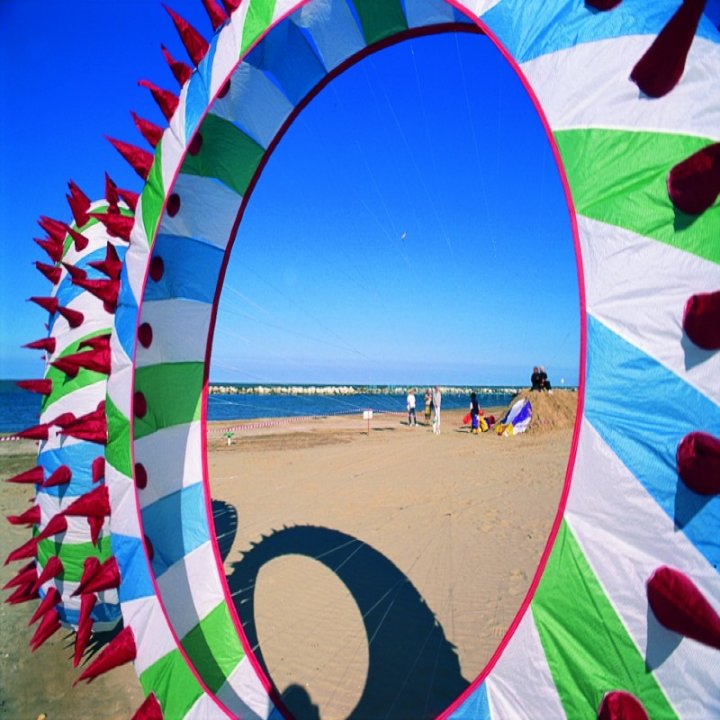 FILI NEL VENTO | AQUILONATA SUL MARE