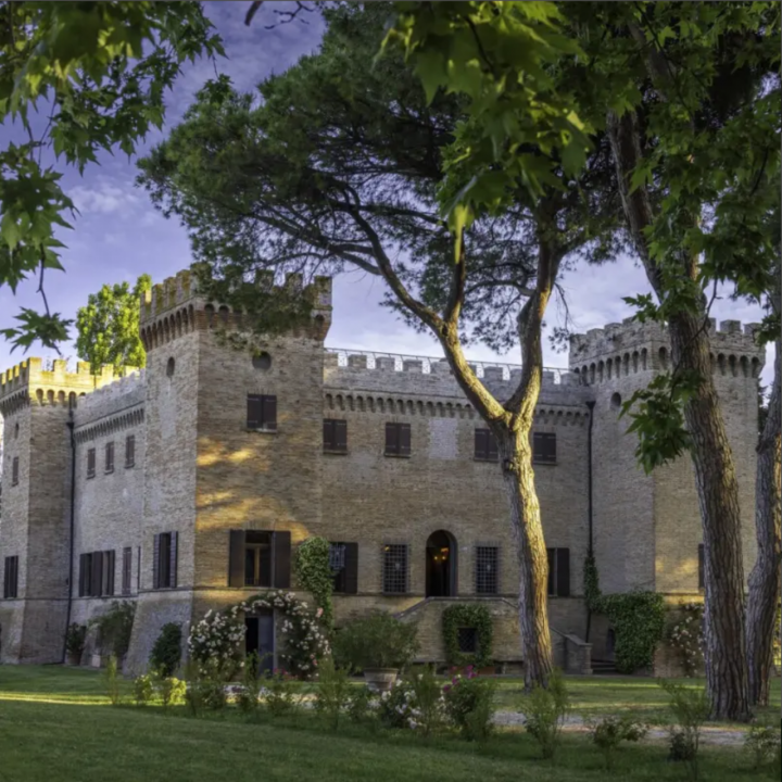 VISIONI AL CASTELLO | Cinema e Arte nel giardino di Castello Benelli