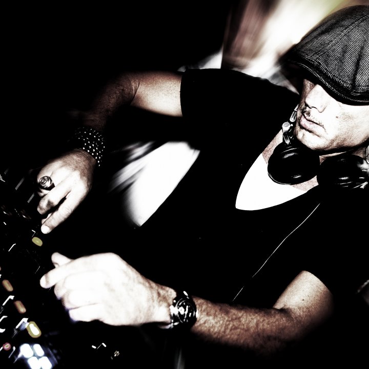 La Notte Rosa _ DJ CIUFFO _ Saluto al sole 01 luglio 11