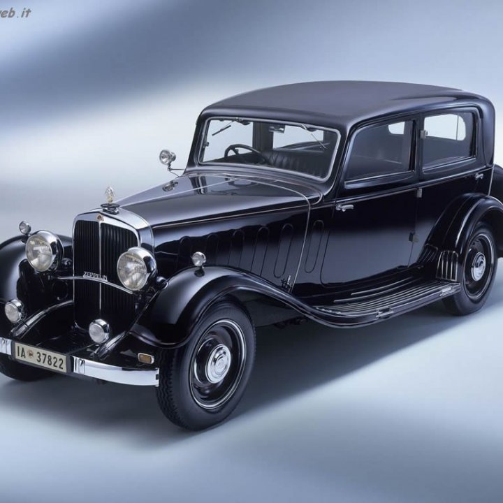 SFILATA NOTTURNA DI AUTO E MOTO D'EPOCA 30 luglio 2011