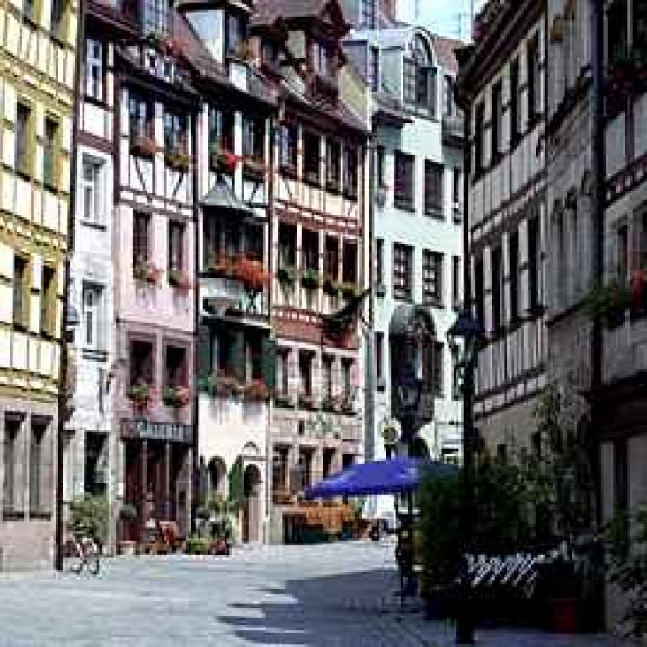 ROADSHOW PIAZZE ESTERE 08-10 aprile 2013