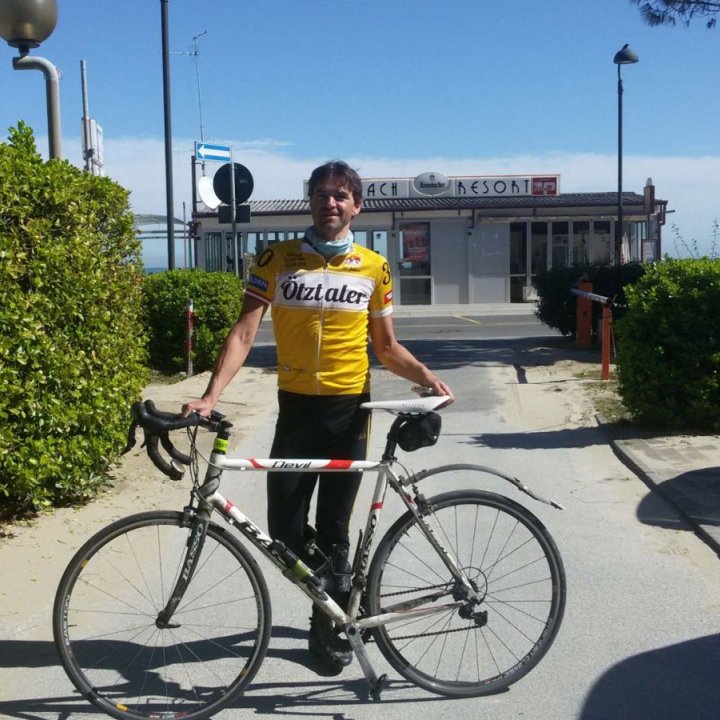 Dalla Germania in sella alla sua bici per raggiungere Bellaria Igea Marina! Dalla Germania in sella alla sua bici per raggiungere Bellaria Igea Marina!